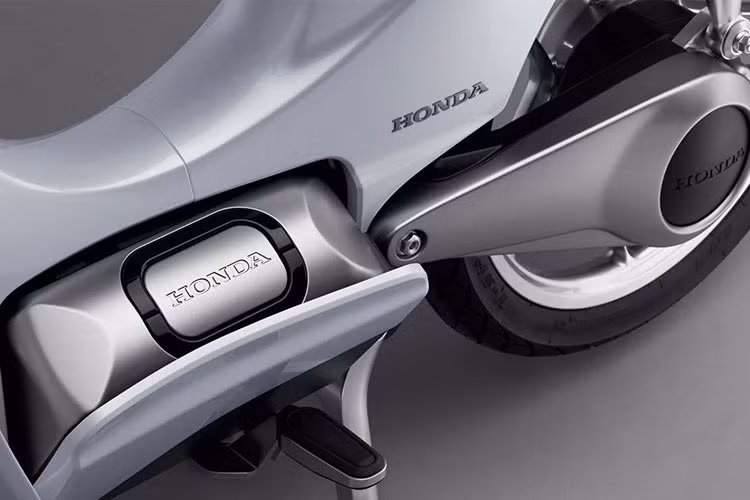 Theo kế hoạch, hãng Honda sẽ tung ra 5 mẫu xe máy điện và xe đạp điện trong giai đoạn từ năm 2022 - 2024. Đến giai đoạn từ 2024 - 2025, Honda sẽ tiếp tục giới thiệu 4 mẫu mô tô điện. Trong đó, có 1 mẫu mô tô điện mang kiểu dáng maxi scooter, 1 xe roadster, 1 xe cruiser và 1 xe cho trẻ em.