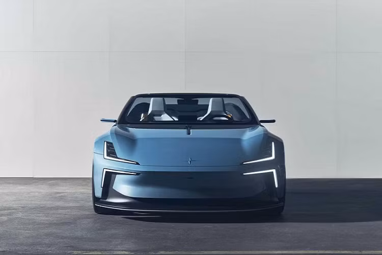 Nhà sản xuất xe điện này đã sử dụng nguyên mẫu 4 cửa đó làm nguồn cảm hứng cho mẫu xe concept mới của mình, vẫn đi theo ngôn ngữ thiết kế tương tự nhưng áp dụng nó cho một chiếc roadster 2+2 chỗ đẹp lộng lẫy. Mẫu concept Polestar O2 2023 mới ra mắt được giới thiệu là sẽ định nghĩa lại “những chiếc roadster thể thao cho thời đại xe điện”.