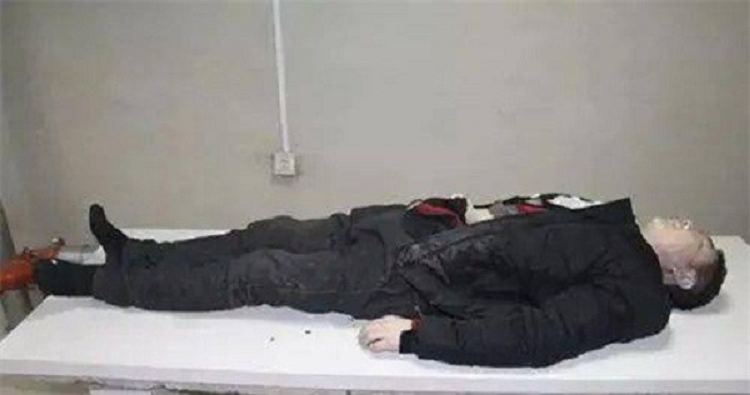 Me chong bat sinh thuong de tiet kiem tien, vo de xong chong lam dieu dai dot-Hinh-3