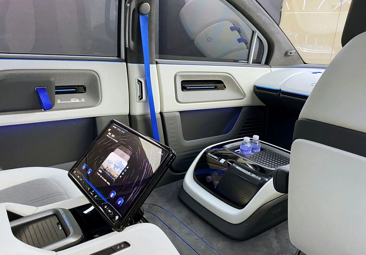 Apollo RT6 xe tu lai khong can tai xe sap ban tai Trung Quoc-Hinh-2