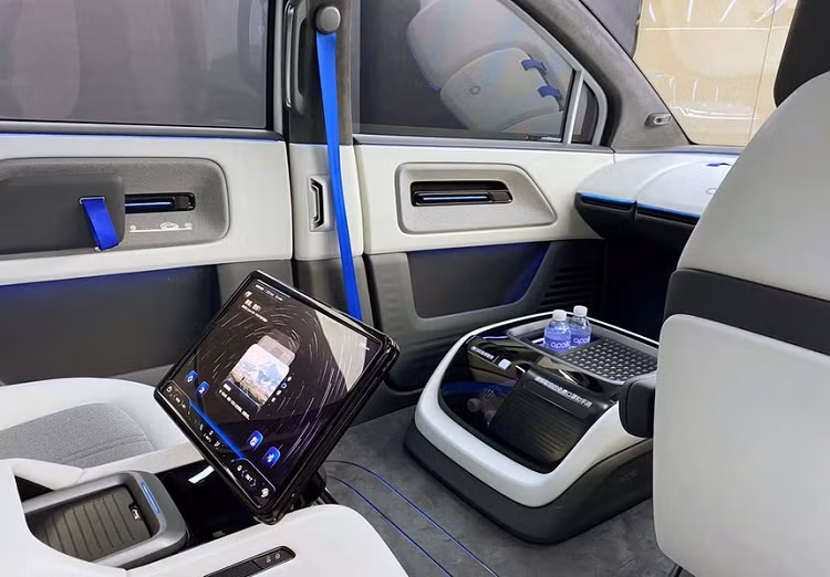 Apollo RT6 xe tu lai khong can tai xe sap ban tai Trung Quoc-Hinh-2