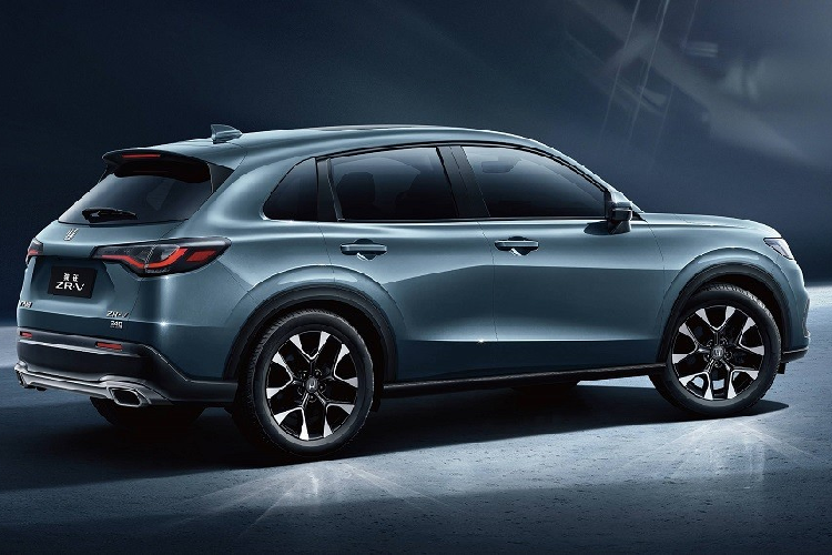 Tại Việt Nam, Honda HR-V 2022 dự kiến sẽ chính thức trình làng vào cuối quý II năm nay dưới dạng xe nhập khẩu nguyên chiếc từ Thái Lan. Xe tại Việt Nam sẽ có 3 phiên bản là E, EL và RS với giá dao động trong khoảng từ 700 - 900 triệu đồng.