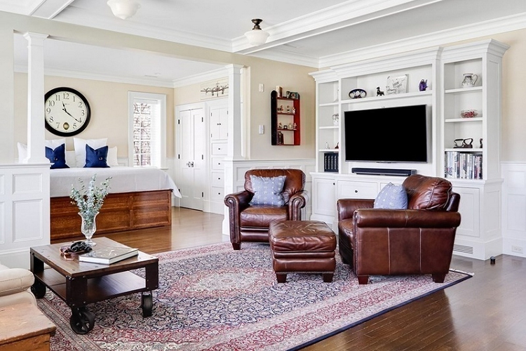 Bên trong tòa nhà hơn 33 tỷ đồng này là 1.000 mét vuông không gian sống và 2.000 mét vuông để làm gara để xe.