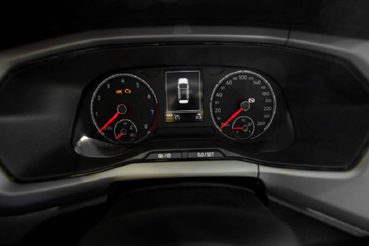 Động cơ tạo ra công suất tối đa 115 mã lực tại tua máy 5.000 – 5.500 vòng/phút và mô-men xoắn cực đại đạt 178 Nm tại dải tua máy 5.000 – 6.000 vòng/phút. Trong khi đó, tại nơi sản xuất là Ấn Độ, mẫu SUV cỡ B này có thêm phiên bản sử dụng động cơ I4 dung tích 1.5L, đi kèm hộp số tự động 7 cấp ly hợp kép, sản sinh công suất tối đa 150 mã lực và mô-men xoắn cực đại 250 Nm.