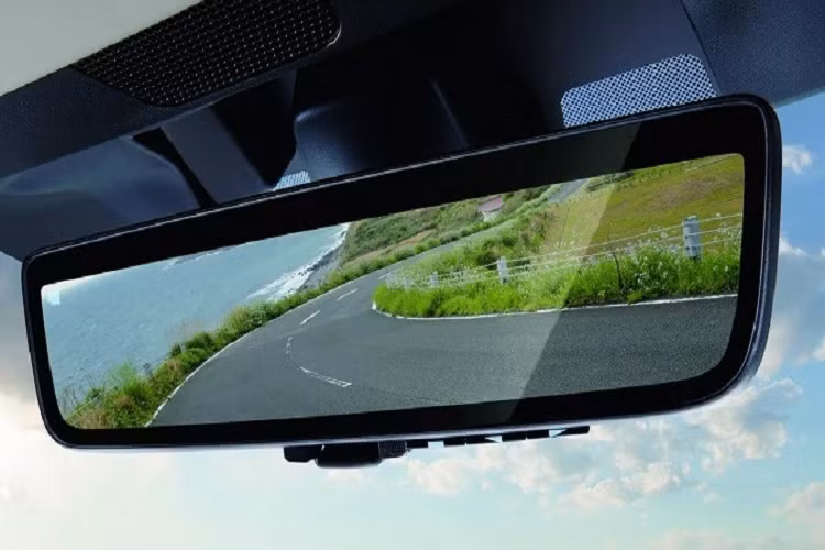 Nằm bên dưới nắp ca-pô của Subaru Forester XT-Edition là động cơ xăng 4 xi-lanh, dung tích 1.8L, sản sinh công suất tối đa 175 mã lực và mô-men xoắn cực đại 300 Nm. Sức mạnh được truyền tới cả 4 bánh thông qua hộp số tự động biến thiên vô cấp Lineartronic CVT và hệ dẫn động Symmetrical AWD.