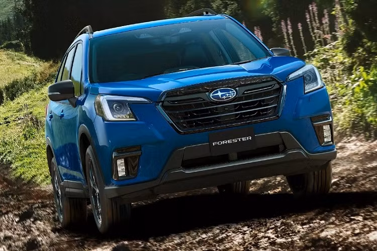 Nhằm kỷ niệm 50 năm ra đời những mẫu xe dùng hệ dẫn động 4 bánh toàn thời gian của mình, hãng Subaru đã vén màn phiên bản đặc biệt mới của Forester ở thị trường nội địa Nhật Bản. Được gọi bằng cái tên Subaru Forester XT-Edition 2023 mới, mẫu xe đặc biệt này chỉ thay đổi nhẹ trong thiết kế và trang bị.