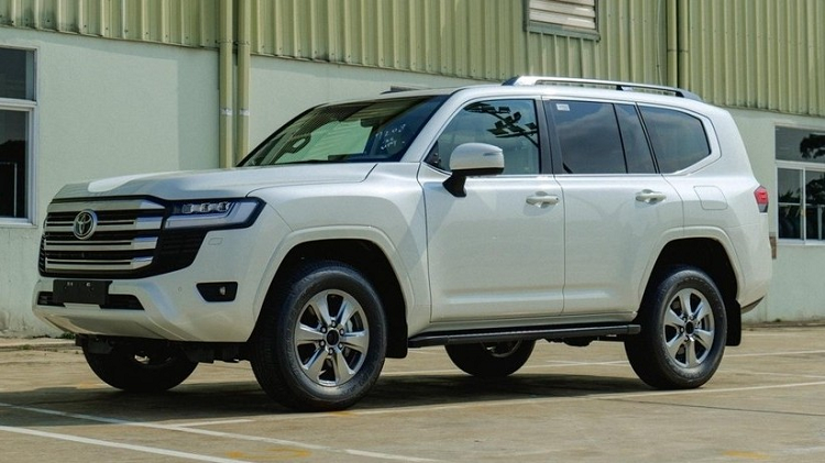 Toyota Land Cruiser dang doi gia khap the gioi, nhung o My thi khong-Hinh-2