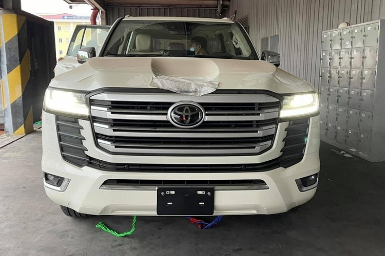 Toyota Land Cruiser dang doi gia khap the gioi, nhung o My thi khong