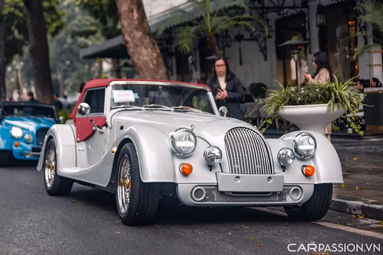 Những chiếc xe Morgan hoài cổ sẽ là một sự lựa chọn cho những khách hàng đi dạo phố, đi uống trà chiều hoặc thả dáng trên những cung đường bao biển có nắng vàng và lộng gió.