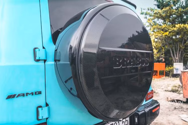 Hiện chưa rõ giá xe Mercedes-AMG G63 độ Brabus cực hiếm này là bao nhiêu, nhưng nó được dự đoán sẽ không dưới 11 tỷ đồng. 