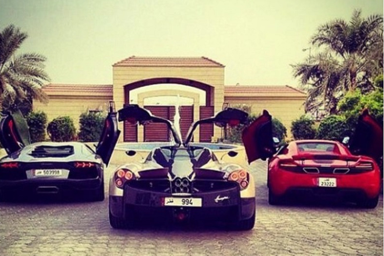 Rất nhiều siêu xe đắt đỏ tại Qatar đã qua tay Mohammed Al Kubaisi. Thậm chí nhiều siêu xe chục tỷ như Maserati Granturismo S hay Aston Martin Rapide sau một thời gian sử dụng nếu không còn được anh chàng ưng ý sẽ nhanh chóng bị bán đi.