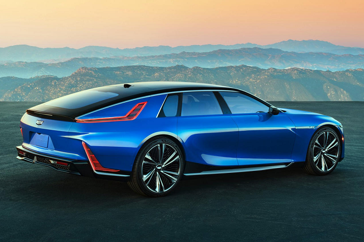 Tuy không bị hạn chế về số lượng xe sẽ ra đời, nhưng Cadillac Celestiq chạy điện siêu sang chỉ được sản xuất thủ công tại trung tâm kỹ thuật General Motors Global Technical Center ở thành phố Warren, bang Michigan bắt đầu từ tháng 12/2023. Điều này cũng góp phần tạo nên độ hiếm có cho mẫu xe siêu sang Mỹ.