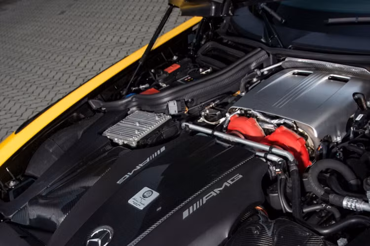 Do đó Mercedes-AMG GT R độ BSTC Performance đã có công suất đầu ra tăng lên tới 891 mã lực mạnh hơn cả phiên bản Black Series tạo ra 720 mã lực.