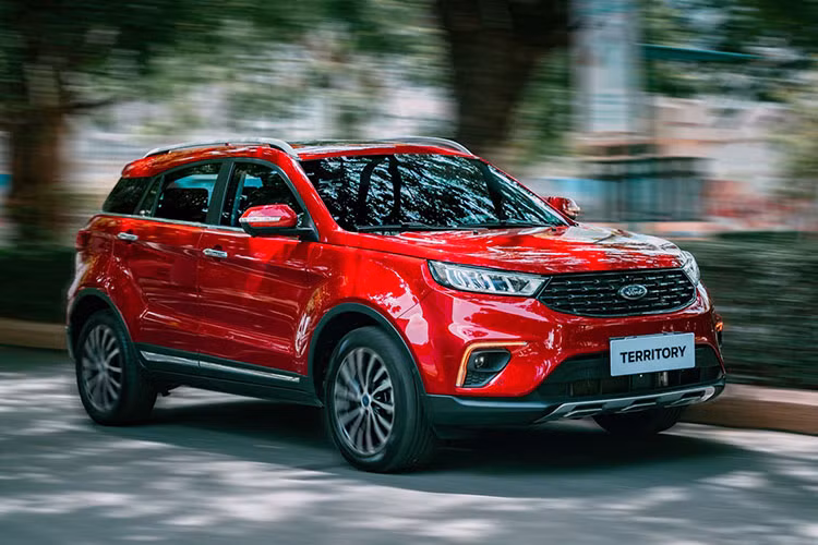 Các phiên bản của Ford Territory 2023 đều được trang bị động cơ Ecoboost 1.5L cho công suất tới đa 170 mã lực và mô-men xoắn cực đại 260Nm. Đi kèm là hộp số tự động 7 cấp, 4 chế độ lái và công nghệ dừng/khởi động thông minh.