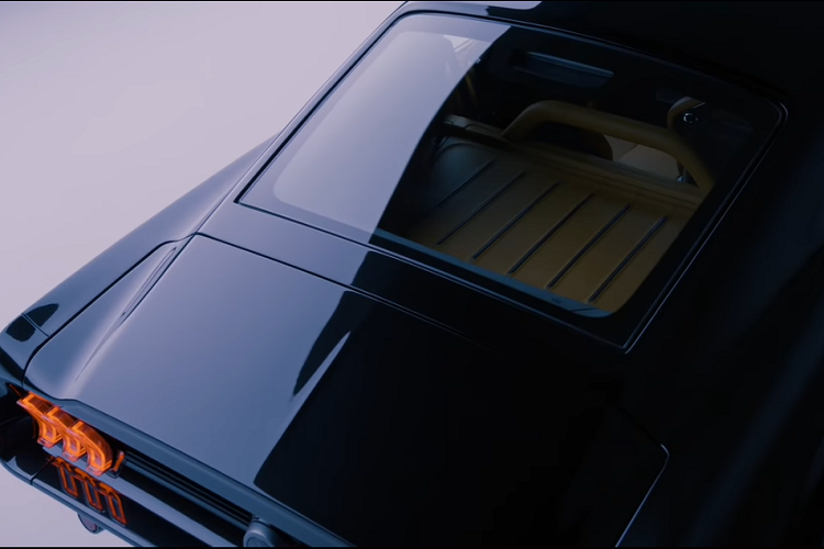 Nhưng hiệu suất không phải là điều đáng chú ý duy nhất của Electric Mustang by Charge. Công ty có trụ sở tại Luân Đôn cũng hứa hẹn một trải nghiệm thực sự sang trọng, và đánh giá theo cabin sang trọng của, họ đang đi đúng hướng. Mặc dù không có nhiều thông tin chi tiết về cabin, Charge cho biết rằng nó sẽ có đủ các trang bị hiện đại, và màn hình thông tin giải trí lớn mới như trong ảnh mới chỉ là bề nổi.