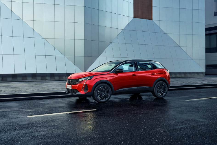 Vào ngày 10/6/2022 vừa qua, liên doanh Dongfeng Peugeot đã chính thức tung ra những hình ảnh đầu tiên của 4008 phiên bản đặc biệt mới mang tên Blackpack cho thị trường Trung Quốc. Trên thực tế, Peugeot 4008 tại Trung Quốc chính là 3008 đang bán ở thị trường quốc tế và Việt Nam.