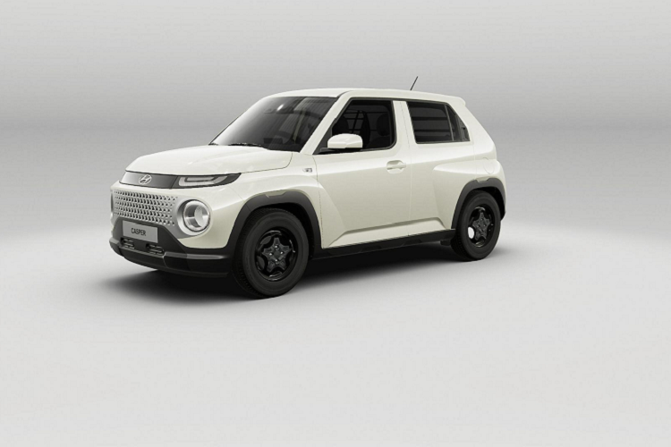 Thứ hai là động cơ GDi ba xi-lanh tăng áp Kappa II dung tích 1.0 lít có công suất 98 mã lực và mô-men xoắn 172 Nm, hộp số tự động bốn cấp là tiêu chuẩn ở Casper Van. Vành xe là loại vành thép 15 inch.