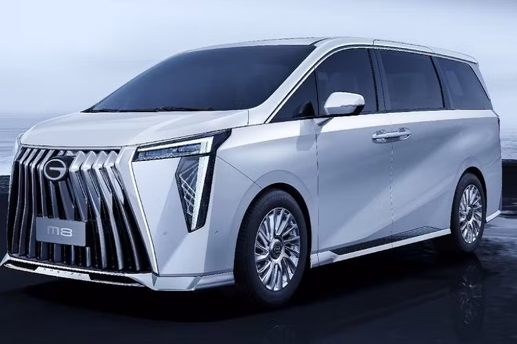  GAC M8 2023 mới ra mắt tại thị trường Trung Quốc sở hữu thiết kế được cải tiến toàn diện, mang đến ngoại hình cao cấp hơn hẳn so với phiên bản tiền nhiệm từng xuất hiện trước đây.
