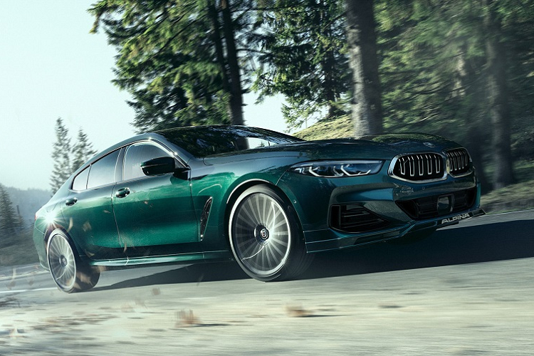Màu xanh lam Alpina Blue Metallic hiệu năng cao và xanh lá cây Alpina Green sẽ tiếp tục được cung cấp dưới dạng độc quyền, bên cạnh đó là các tùy chọn tương tự như danh mục cá nhân hóa BMW Individual.