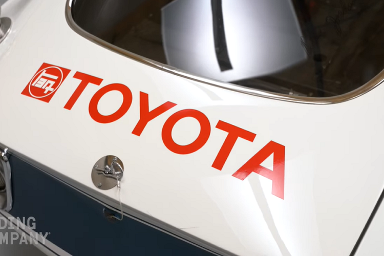 Sản sinh công suất 150 mã lực, chiếc xe nặng khoảng 1.130 kg và có thể đạt tốc độ 96 km/h trong khoảng 10 giây.