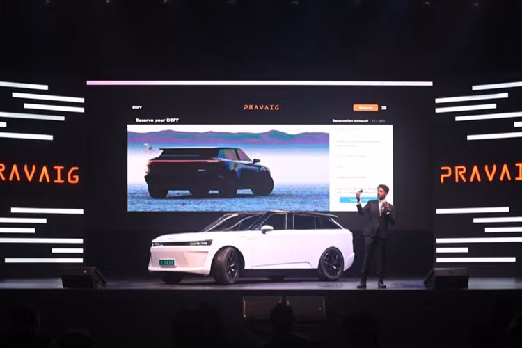 Mẫu xe điện Defy của Ấn Độ vừa chính thức được ra mắt sở hữu hình dáng gợi liên tưởng đến chiếc SUV hạng sang Range Rover Velar.