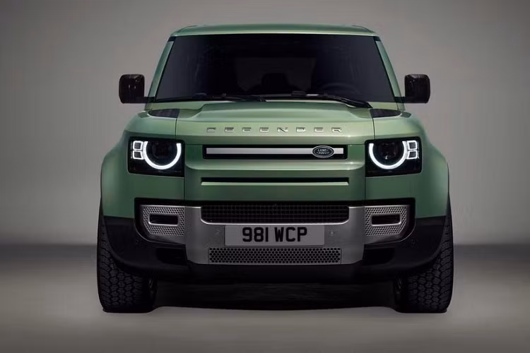 Land Rover Defender 75th Limited Edition ra mat, tu 2,2 ty dong