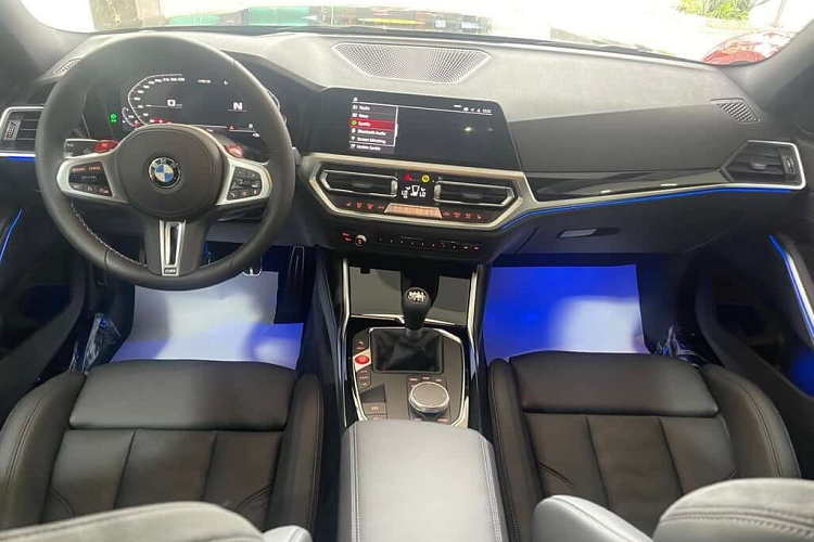 Động cơ đầy mạnh mẽ này sẽ giúp cho dòng sedan hiệu suất cao BMW M3 thế hệ mới có thể dễ dàng tăng tốc từ vị trí xuất phát lên 96 km/h chỉ trong thời gian 4,1 giây trước khi đạt vận tốc tối đa 290 km/h nếu như xe đi kèm gói M Driver’s Package.