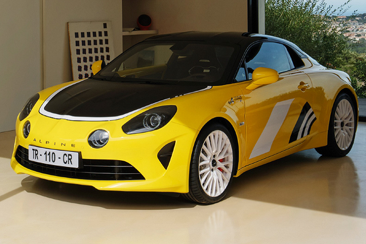 Mẫu xe Alpine A110 Tour de Corse 75 Limited Edition mới được lấy cảm hứng từ chiếc xe đua Berlinette số 7 tham gia Tour de Corse năm 1975 tại Pháp. Phiên bản này sẽ được sản xuất giới hạn với số lượng 150 chiếc, phân bổ cho các thị trường với số lượng tùy theo từng thị trường.
