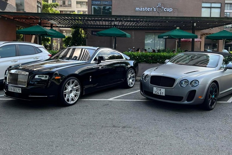 Khá thú vị là chiếc Coupe siêu sang Rolls-Royce Wraith Series II của Cường Đô la hiện đang sử dụng từng do người bạn thân này bán lại cho mình. Anh cũng là đơn vị nhập xe uy tính cho không ít nhà sưu tập xe tại Việt Nam, nổi tiếng nhất vẫn là ông Đặng Lê Nguyên Vũ.