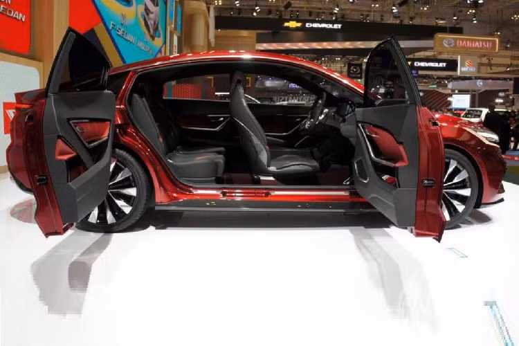 Về truyền động, Toyota Yaris Sedan thế hệ mới dự kiến sẽ có 2 tùy chọn động cơ khác nhau. Bao gồm động cơ xăng 4 xi-lanh, DOHC, hút khí tự nhiên, dung tích 1.2L.