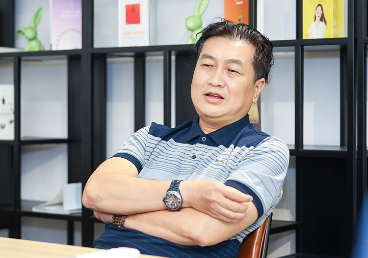 Hon nhan kin tieng cua nhac si Minh Nhien hau chia tay Hong Ngoc-Hinh-6