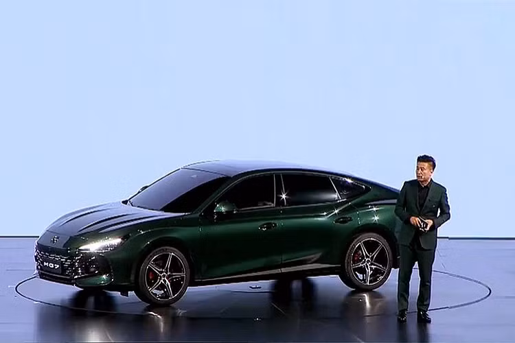 Vào ngày 17/8/2022 vừa qua, thương hiệu xe MG của Trung Quốc đã chính thức vén màn mẫu xe MG7 2023 thế hệ mới ở thị trường tỷ dân.