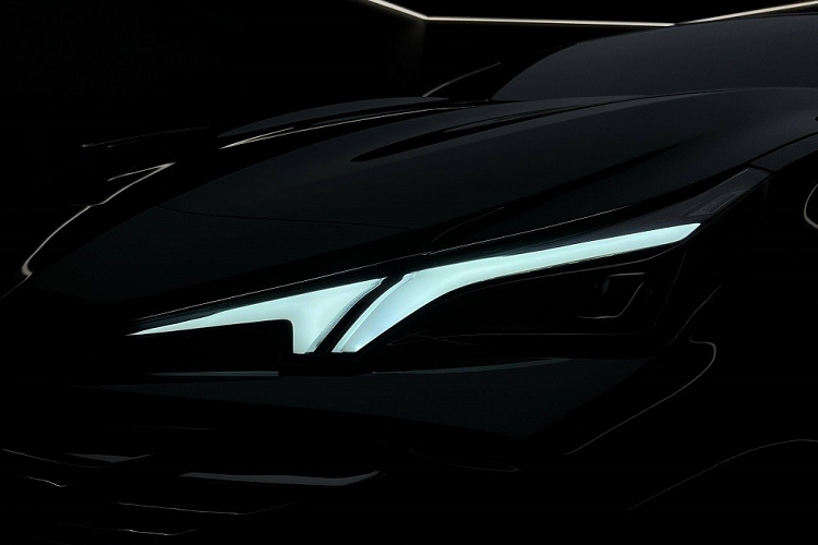 Chưa hết, MG7 2023 còn được trang bị khe gió nằm dọc ở hai góc đầu xe, ẩn trong hốc hình chữ "C". Khe gió này gợi liên tưởng đến MG Cyberster Concept từng trình làng tại triển lãm Ô tô Thượng Hải 2021.