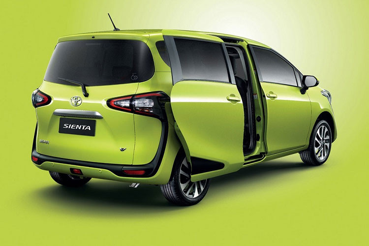 Tại thị trường Nhật Bản, giá xe Toyota Sienta 2023 theo một số nguồn tin sẽ dao động từ 1,95 - 3,108 triệu Yên (khoảng 333 - 531 triệu đồng).