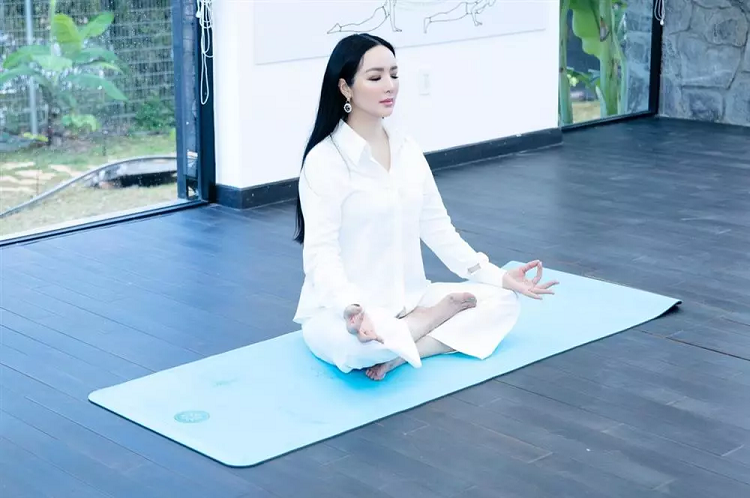 Ơn giời, Giáng My thỉnh thoảng cũng biết tiết chế nên cũng không đến nỗi "hết thuốc chữa".