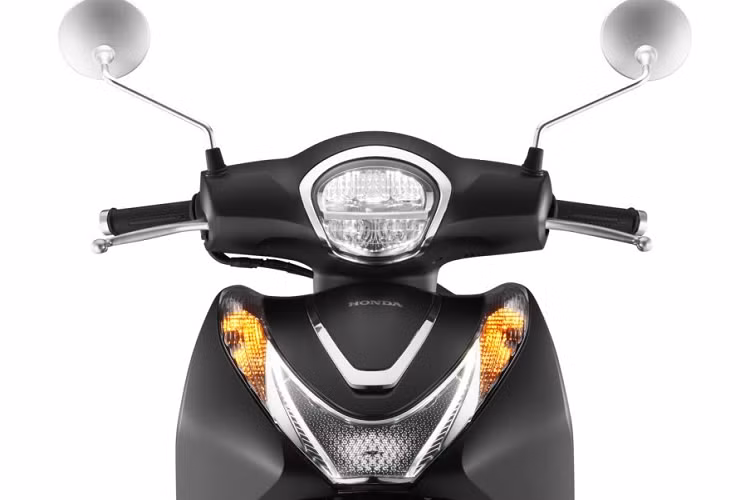 Lấy cảm hứng từ chiếc đồng hồ đeo tay cao cấp, mặt đồng hồ với thiết kế đơn giản, sang trọng cùng viền phát sáng hình tròn bao quanh, đem lại "hiệu ứng ánh sáng" vào ban đêm.