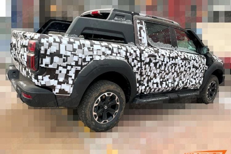 Hiện vẫn chưa có thông tin về động cơ của Great Wall Cannon mới. Theo tin đồn, mẫu xe bán tải Trung Quốc này sẽ có thêm động cơ xăng tăng áp, dung tích 3.0L mới và hệ truyền động hybrid tiết kiệm xăng.