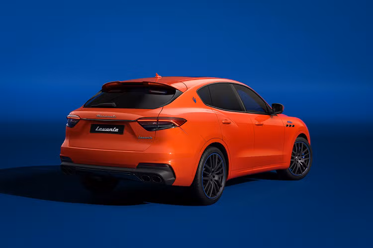 Phải 15 năm sau đó nữa, một người phụ nữ mới lại được ngồi sau tay lái của một chiếc xe F1 trong một sự kiện Championship.