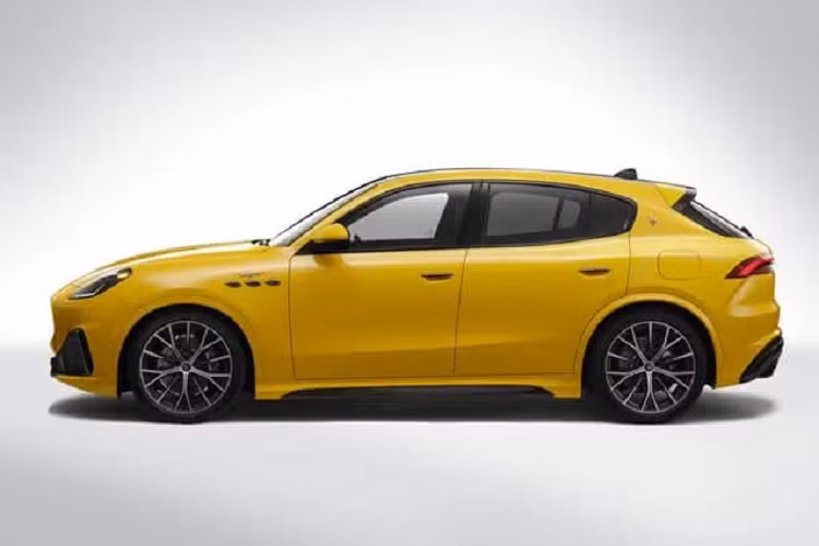 Sức mạnh này giúp xe Maserati Grecale Trofeo tăng tốc từ vị trí xuất phát lên 100 km/h trong thời gian 3,8 giây trước khi đạt tốc độ tối đa ở mức 285 km/h.