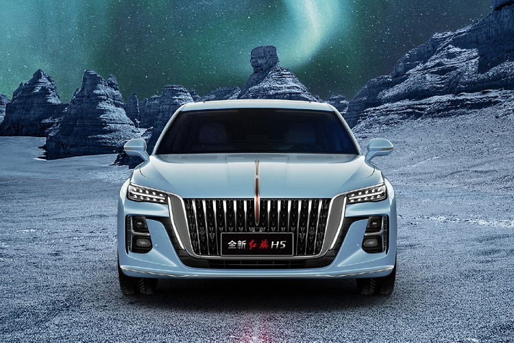 Theo tin đồn, xe sẽ được trang bị động cơ xăng 4 xi-lanh, tăng áp, dung tích 2.0L mới.