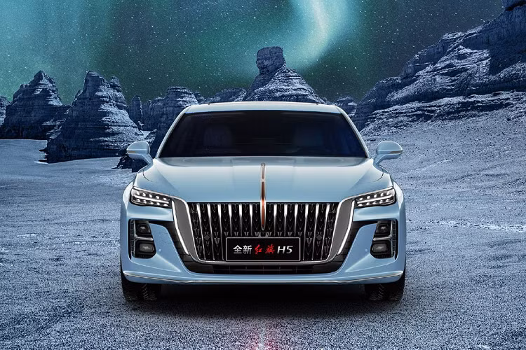 Theo tin đồn, xe sẽ được trang bị động cơ xăng 4 xi-lanh, tăng áp, dung tích 2.0L mới.