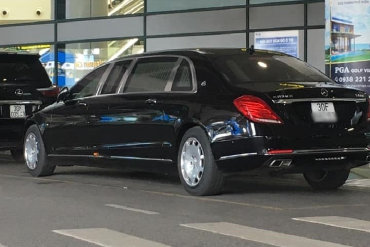 Maybach S600 Pullman có thời gian tăng tốc từ vị trí xuất phát lên 100 km/h trong thời gian 6,4 giây. Tốc độ tối đa giới hạn 250 km/h