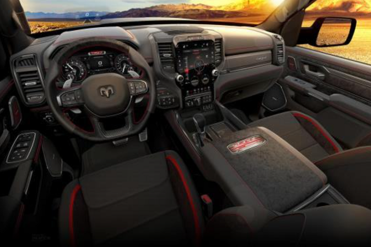 Dễ dàng nhận thấy, mức giá bán của siêu bán tải Ram 1500 TRX có thể mua được hai chiếc xe Ford F-150, hoặc khách hàng có thể chọn chơi cả bản giới hạn là Ford F-150 Harley Davidson nhưng vẫn còn dư dả tài chính gần 1 tỷ đồng. 