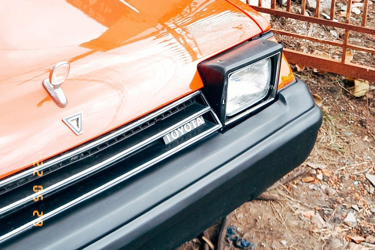 Về truyền động, Toyota Celica GT 1983 được trang bị động cơ 2,4 lít 22R-EC, sản sinh công suất 113 mã lực và mô-men xoắn 189 Nm.