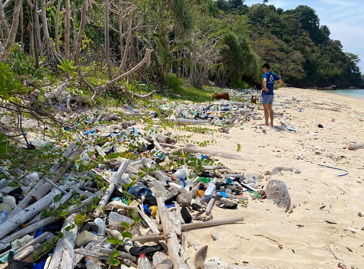 Bentley nhan chung chi “khong phat thai nhua” dau tien tu South Pole-Hinh-4