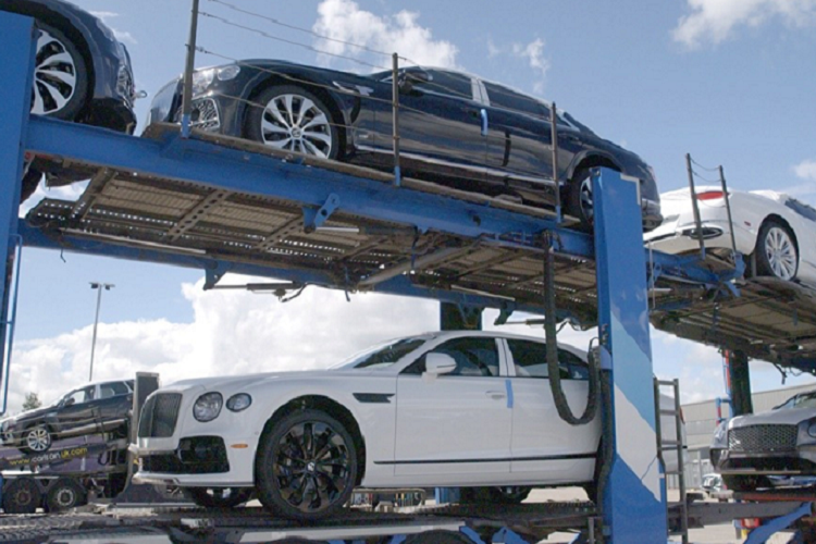 Bentley nhan chung chi “khong phat thai nhua” dau tien tu South Pole