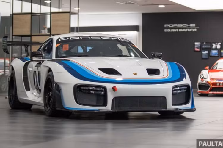 Porsche 935 - “quai xe” duong dua hon 18 ty ra mat Dong Nam A