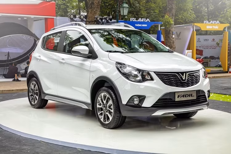 Top 3 mau xe oto cu duoc tim mua nhieu nhat cuoi nam 2022