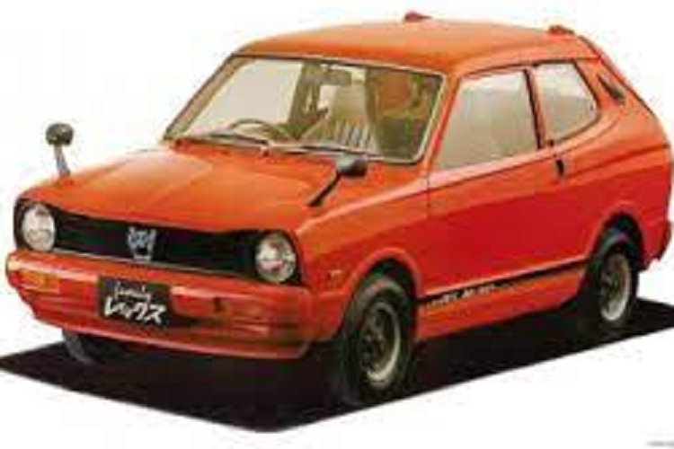 Thêm vào đó là những tính năng an toàn như cảnh báo va chạm phía trước và hệ thống phanh hỗ trợ tránh va chạm, có thể phát hiện người đi bộ/phương tiện khác cả ngày lẫn đêm.