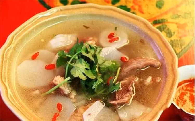 7 mon an doc dao nhat dinh phai thu khi den Tay Tang-Hinh-6